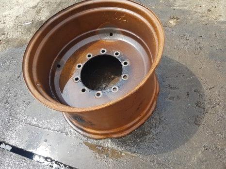 Fendt 724 S4 Massey Ferguson Front Wheel Rim W18x28 H718701024018 - Felna za Traktor: slika 4 Fendt 724 S4 Massey Ferguson Front Wheel Rim W18x28 H718701024018 - Felna za Traktor: slika 4