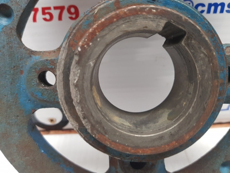 Ford 3000, 4000, 5000, 2110, 2310 Crankshaft Pulley D5nn6a312a ,83903583 - Zatezač remena za Traktor: slika 4 Ford 3000, 4000, 5000, 2110, 2310 Crankshaft Pulley D5nn6a312a ,83903583 - Zatezač remena za Traktor: slika 4