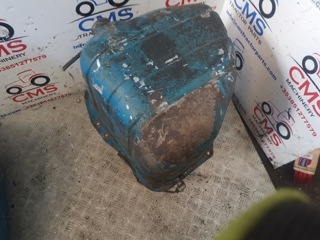 Ford 4000,  4600 Fuel Tank 83935630, E2nn9002ba, E3nn9002kb - Rezervoar za gorivo za Traktor: slika 2 Ford 4000,  4600 Fuel Tank 83935630, E2nn9002ba, E3nn9002kb - Rezervoar za gorivo za Traktor: slika 2