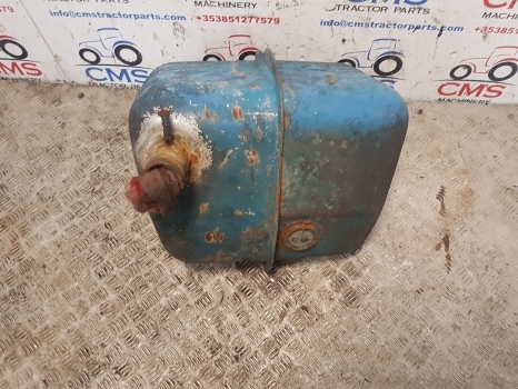 Ford 4000,  4600 Fuel Tank Original E2nn9002ba, E3nn9002kb, 83935630 - Rezervoar za gorivo za Poljoprivredna mašina: slika 1 Ford 4000,  4600 Fuel Tank Original E2nn9002ba, E3nn9002kb, 83935630 - Rezervoar za gorivo za Poljoprivredna mašina: slika 1