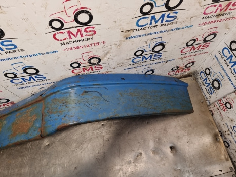 Ford 7840, 6640, 40 Series, Cab Mudguard Pair 82003106, 82003105 - Blatobran: slika 3 Ford 7840, 6640, 40 Series, Cab Mudguard Pair 82003106, 82003105 - Blatobran: slika 3