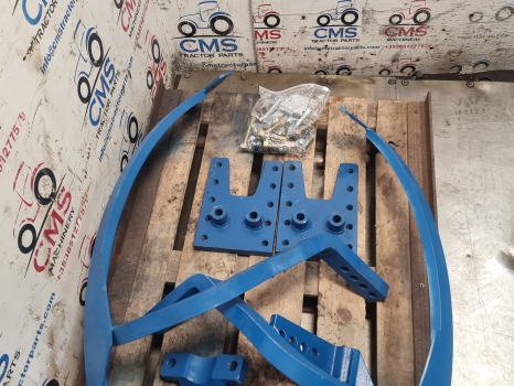 Ford 8210, Front Mudguard Bracket Kit Carraro E6nn16c199ba - Blatobran: slika 5 Ford 8210, Front Mudguard Bracket Kit Carraro E6nn16c199ba - Blatobran: slika 5