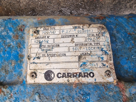 Ford 8240, 8340 Carraro 709/hd Front Axle Beam Housing With Differential 19015 - Osovina i delovi: slika 3 Ford 8240, 8340 Carraro 709/hd Front Axle Beam Housing With Differential 19015 - Osovina i delovi: slika 3