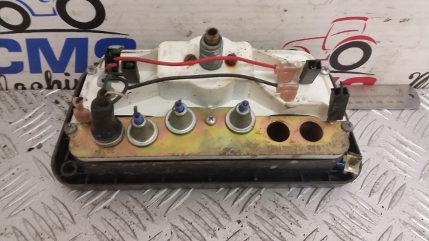 Ford New Holland Instrument Cluster, Dashboard 83953544 E5nn10849da - Komandna tabla za Traktor: slika 3 Ford New Holland Instrument Cluster, Dashboard 83953544 E5nn10849da - Komandna tabla za Traktor: slika 3