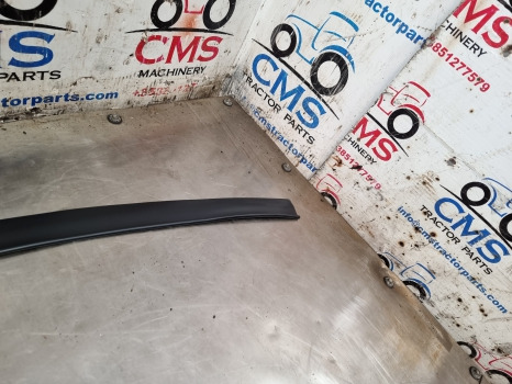 Ford Sq Cab, 10, Tw, 30 Cab Mudguard Seal E4nn16r322ab, E4nn16r322ac - Blatobran: slika 5 Ford Sq Cab, 10, Tw, 30 Cab Mudguard Seal E4nn16r322ab, E4nn16r322ac - Blatobran: slika 5