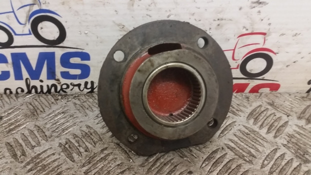 Ford Tw, 30 Series Tw15,tw20 Transmission Retainer D8nn7a284aa, D8nn7050aa - Menjač: slika 1 Ford Tw, 30 Series Tw15,tw20 Transmission Retainer D8nn7a284aa, D8nn7050aa - Menjač: slika 1