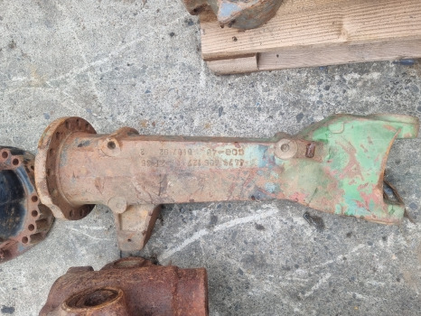 John Deere 6100, 6300, 6400 Apl 2025 Front Axle Housing Lhs 4475405127, Al70417 - Prednja osovina: slika 1 John Deere 6100, 6300, 6400 Apl 2025 Front Axle Housing Lhs 4475405127, Al70417 - Prednja osovina: slika 1