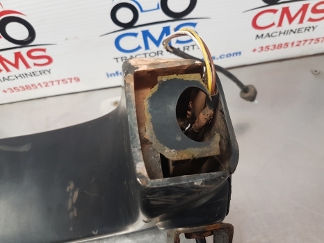 John Deere 6115, 6110m, 6m Series Turn Signal Lights Support L218833 - Žmigavac za Traktor: slika 5 John Deere 6115, 6110m, 6m Series Turn Signal Lights Support L218833 - Žmigavac za Traktor: slika 5