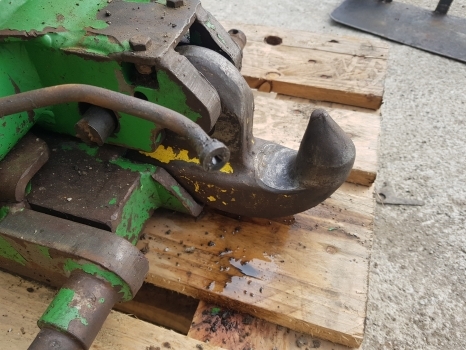 John Deere 6920, 6820, 6810, 6910 Pick Up Hitch Frame Al229594, Al220949 - Brza spojnica za Poljoprivredna mašina: slika 2 John Deere 6920, 6820, 6810, 6910 Pick Up Hitch Frame Al229594, Al220949 - Brza spojnica za Poljoprivredna mašina: slika 2