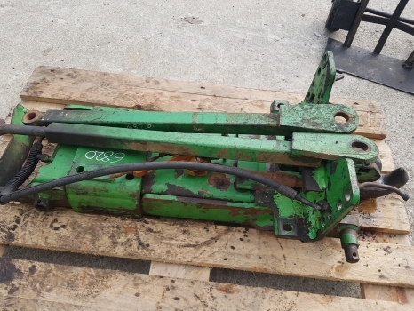 John Deere 6920, 6820, 6810, 6910 Pick Up Hitch Frame Al229594, Al220949 - Brza spojnica za Poljoprivredna mašina: slika 3 John Deere 6920, 6820, 6810, 6910 Pick Up Hitch Frame Al229594, Al220949 - Brza spojnica za Poljoprivredna mašina: slika 3