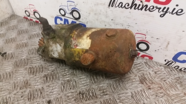 Massey Ferguson 50b Power Steering Pump. For Parts. - Upravljačka pumpa za Bager utovarivač: slika 3 Massey Ferguson 50b Power Steering Pump. For Parts. - Upravljačka pumpa za Bager utovarivač: slika 3