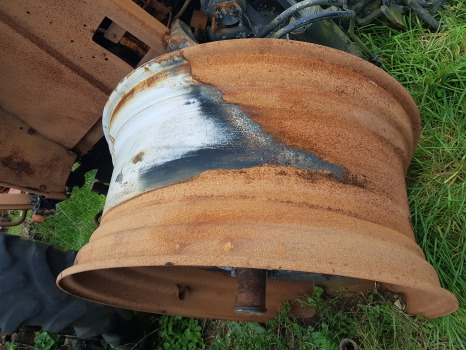 Massey Ferguson 7719, 7719s, 7720, 7620, 7619 Rear Wheel Rim 20x42 4355999m92 - Felna za Poljoprivredna mašina: slika 2 Massey Ferguson 7719, 7719s, 7720, 7620, 7619 Rear Wheel Rim 20x42 4355999m92 - Felna za Poljoprivredna mašina: slika 2