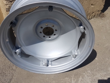 Massey Ferguson, Fordson, Ford, David Brown Rear Wheel Assembly W10x28 - Felna za Traktor: slika 5 Massey Ferguson, Fordson, Ford, David Brown Rear Wheel Assembly W10x28 - Felna za Traktor: slika 5