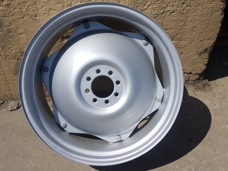 Massey Ferguson, Fordson, Ford, David Brown Rear Wheel Assembly W10x28 - Felna za Traktor: slika 1 Massey Ferguson, Fordson, Ford, David Brown Rear Wheel Assembly W10x28 - Felna za Traktor: slika 1