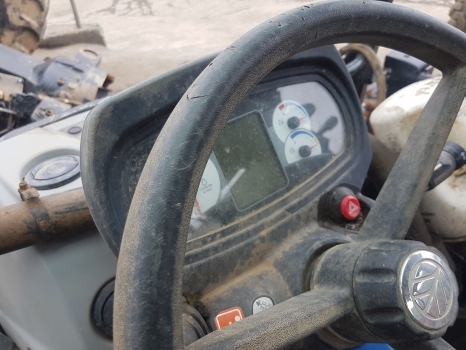 New Holland T5.105, T5.95 Instrument Cluster, Dashboard 47468235, 47887919 - Komandna tabla za Traktor: slika 1 New Holland T5.105, T5.95 Instrument Cluster, Dashboard 47468235, 47887919 - Komandna tabla za Traktor: slika 1
