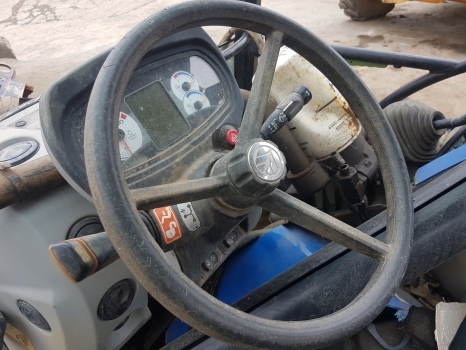 New Holland T5.105, T5.95 Instrument Cluster, Dashboard 47468235, 47887919 - Komandna tabla za Traktor: slika 2 New Holland T5.105, T5.95 Instrument Cluster, Dashboard 47468235, 47887919 - Komandna tabla za Traktor: slika 2