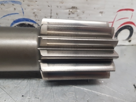 New Holland T7.200, T7.210 Case Puma Rear Axle Sun Shaft Lhs 5165498, 87601793 - Zadnja osovina za Traktor: slika 2 New Holland T7.200, T7.210 Case Puma Rear Axle Sun Shaft Lhs 5165498, 87601793 - Zadnja osovina za Traktor: slika 2