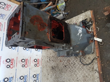 New Holland Tm, 60 Transmission Housing 5164693, 5181429, 5183646, 47125543 - Menjač: slika 1 New Holland Tm, 60 Transmission Housing 5164693, 5181429, 5183646, 47125543 - Menjač: slika 1