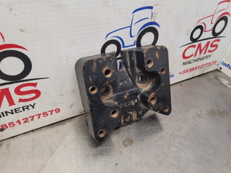 New Holland Tsa, Tm Case Mxu Series Front Mudguard Bracket 47123198, 82039212 - Blatobran: slika 3 New Holland Tsa, Tm Case Mxu Series Front Mudguard Bracket 47123198, 82039212 - Blatobran: slika 3