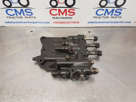 Same Dorado, Lamborghini, Deutz 85 Hydraulic Valve Assy .011.6761.4/30 - Hidraulika: slika 1 Same Dorado, Lamborghini, Deutz 85 Hydraulic Valve Assy .011.6761.4/30 - Hidraulika: slika 1