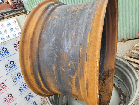 Valtra S374 Massey Ferguson 7480, 7485 Rear Wheel Rim 23x42 Pair 4293368m95 - Felna za Traktor: slika 4 Valtra S374 Massey Ferguson 7480, 7485 Rear Wheel Rim 23x42 Pair 4293368m95 - Felna za Traktor: slika 4