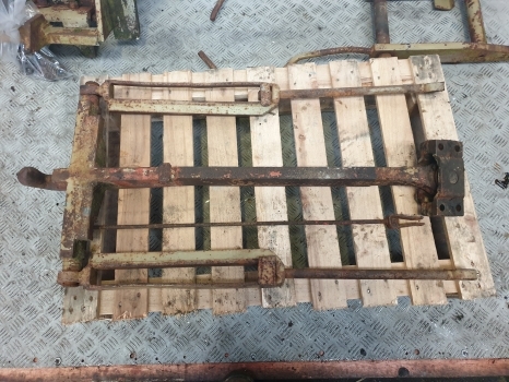 Zetor Crystal 8011 Complete Pick Up Hitch Will Also Fit Ursus - Brza spojnica za Traktor: slika 3 Zetor Crystal 8011 Complete Pick Up Hitch Will Also Fit Ursus - Brza spojnica za Traktor: slika 3