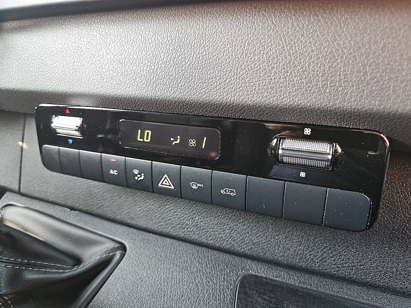 Furgon Mercedes-Benz Sprinter 317 L2H2 3.5t-Trekhaak!: slika 9
