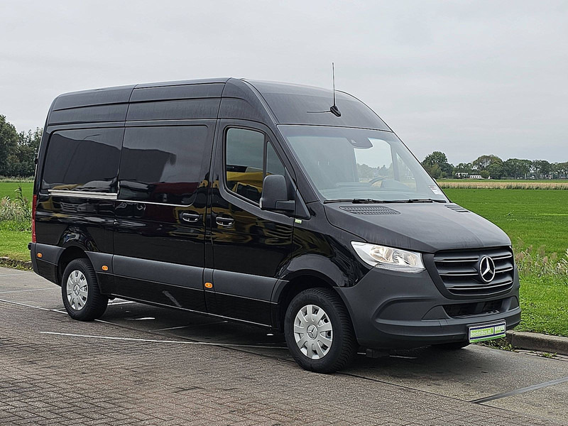 Mercedes-Benz Sprinter 317 L2H2 3.5t-Trekhaak - Furgon: slika 4 Mercedes-Benz Sprinter 317 L2H2 3.5t-Trekhaak - Furgon: slika 4