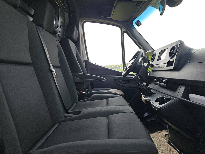 Furgon Mercedes-Benz Sprinter 317 L2H2 3.5t-Trekhaak!: slika 6