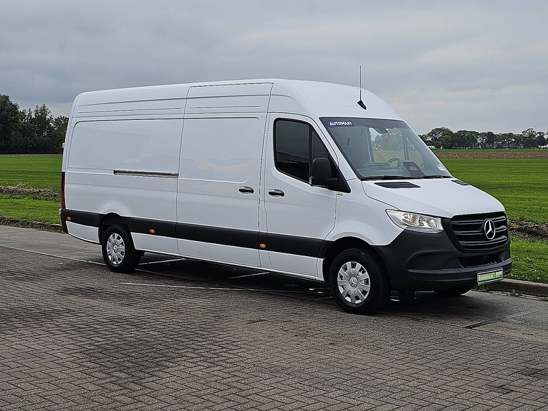 Mercedes-Benz Sprinter 317 L3H2 Maxi Mbux10! - Furgon: slika 4 Mercedes-Benz Sprinter 317 L3H2 Maxi Mbux10! - Furgon: slika 4
