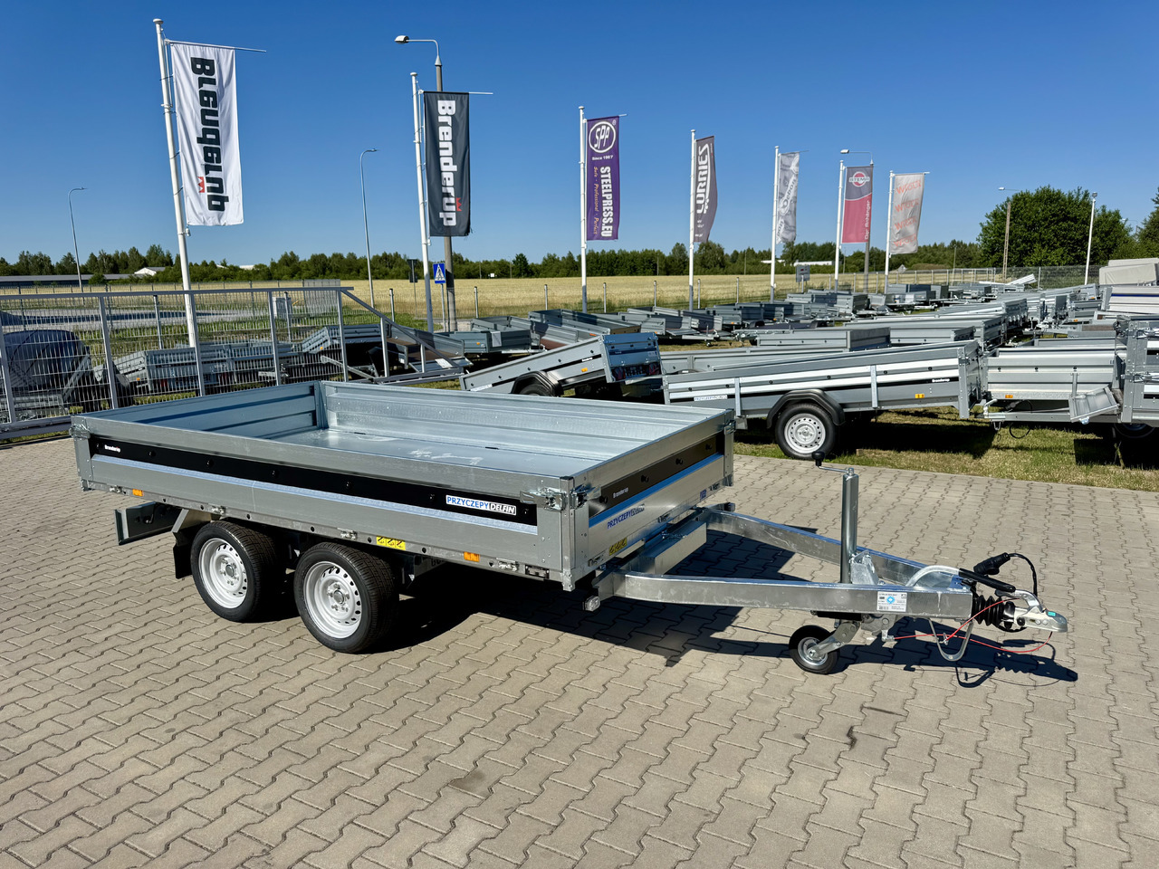 BRENDERUP BT4310STB2700 + najazdy ALU | 308 x 168 cm | 2700kg - Prikolica istovarivača: slika 3 BRENDERUP BT4310STB2700 + najazdy ALU | 308 x 168 cm | 2700kg - Prikolica istovarivača: slika 3