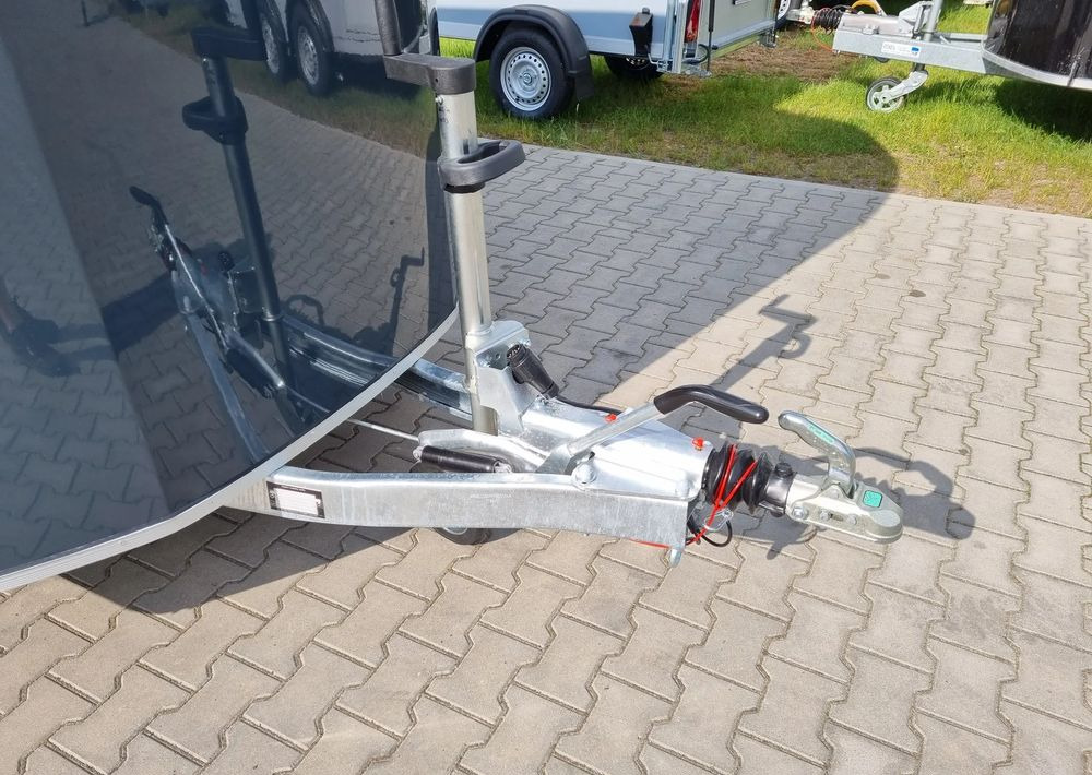 Novu Prikolica za konje CHEVAL LIBERTÉ MultiMax przyczepa na dwa konie | duża siodlarnia | drzwi boczne | 2600 kg DMC | 380×181 cm  |  ALUMINIOWA | Debon | dostawa | mocna i solidna |: slika 14