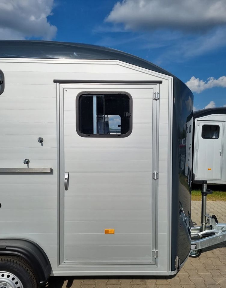 Novu Prikolica za konje CHEVAL LIBERTÉ MultiMax przyczepa na dwa konie | duża siodlarnia | drzwi boczne | 2600 kg DMC | 380×181 cm  |  ALUMINIOWA | Debon | dostawa | mocna i solidna |: slika 13