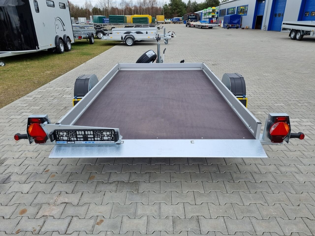 Humbaur HKT 183117 hydraulic hand pump - trailer for small cars - Prikolica za prevoz automobila: slika 5 Humbaur HKT 183117 hydraulic hand pump - trailer for small cars - Prikolica za prevoz automobila: slika 5