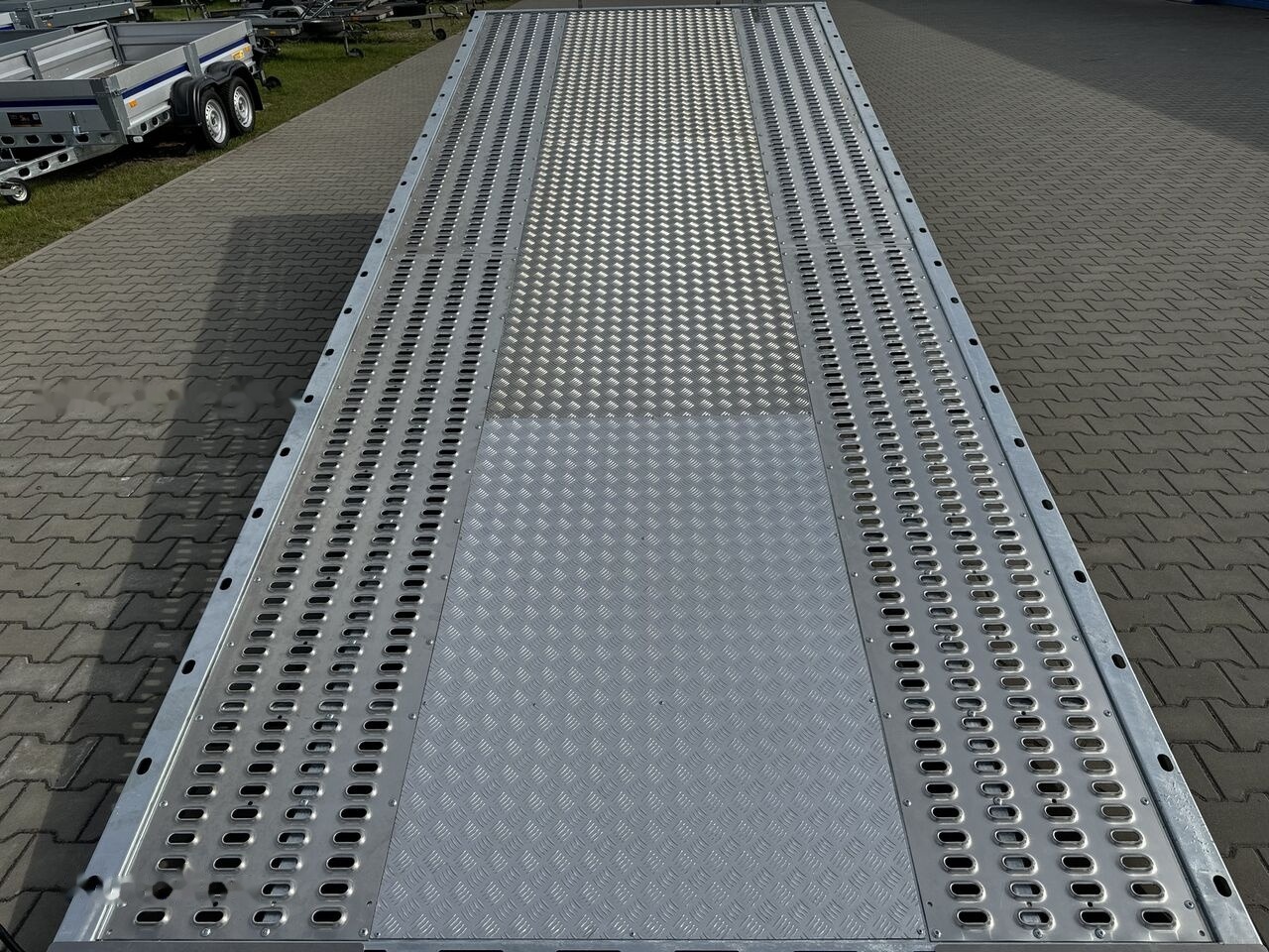 Novu Prikolica za prevoz automobila Lorries PLI35-5521 laweta 550x210 cm 2-osiowa 3500kg DMC uchylna: slika 31