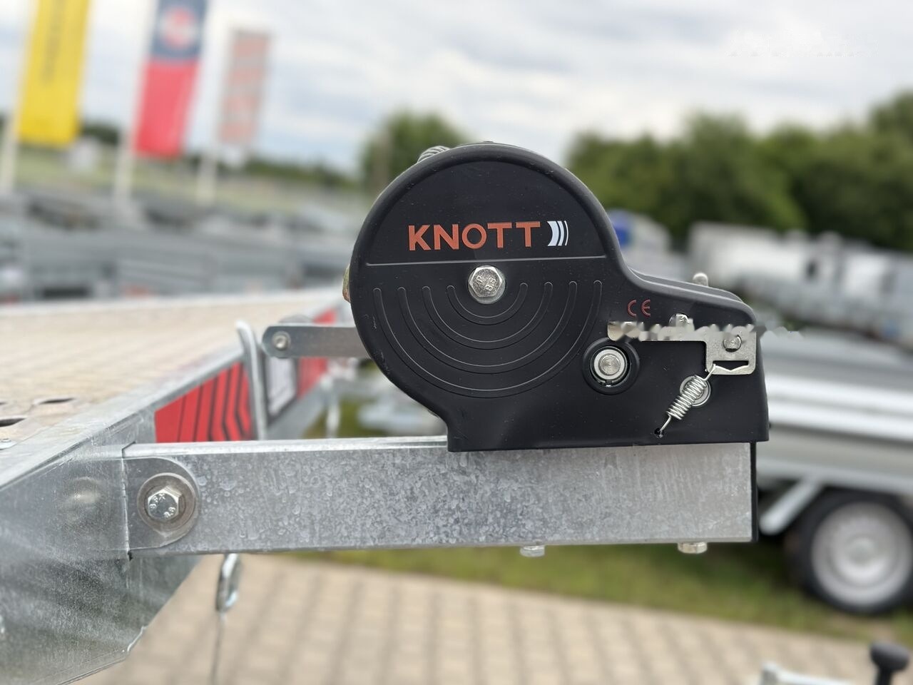 Novu Prikolica za prevoz automobila Lorries PLI35-5521 laweta 550x210 cm 2-osiowa 3500kg DMC uchylna: slika 8