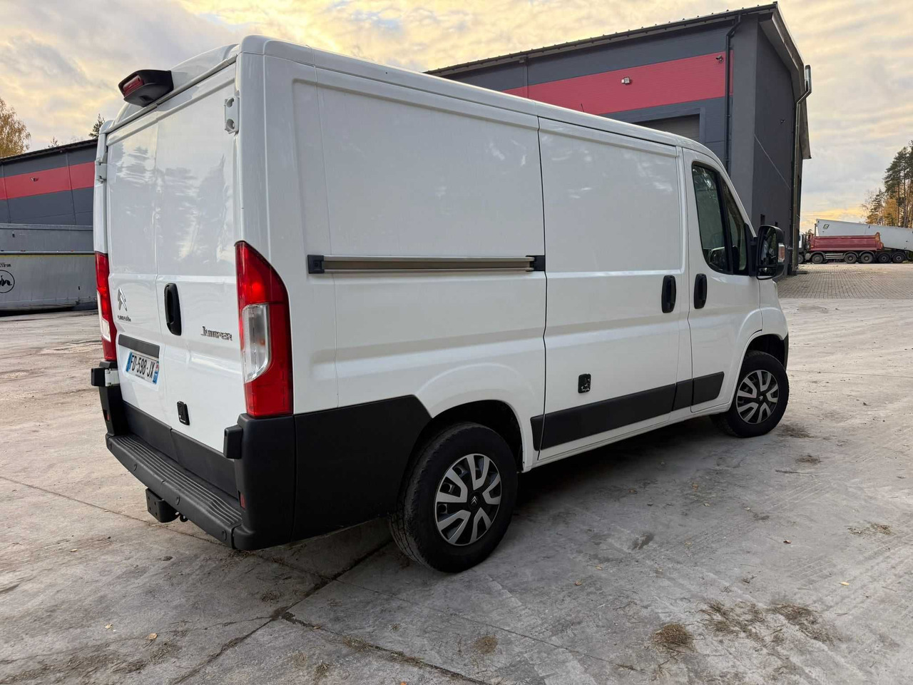 Citroën JUMPER L1H1, 2.0 HDi , klima , navi,kamera z Francji 122484 km - Furgon: slika 5 Citroën JUMPER L1H1, 2.0 HDi , klima , navi,kamera z Francji 122484 km - Furgon: slika 5