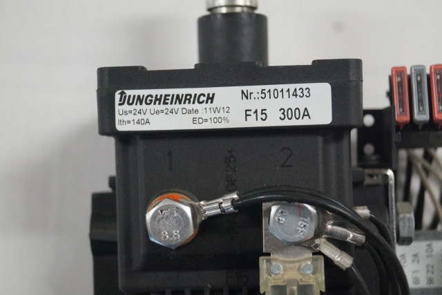 Jungheinrich 51011433 | Emergency disconnect switch 24V/300A - Električni sistem za Oprema za rukovanje materijalima: slika 2 Jungheinrich 51011433 | Emergency disconnect switch 24V/300A - Električni sistem za Oprema za rukovanje materijalima: slika 2