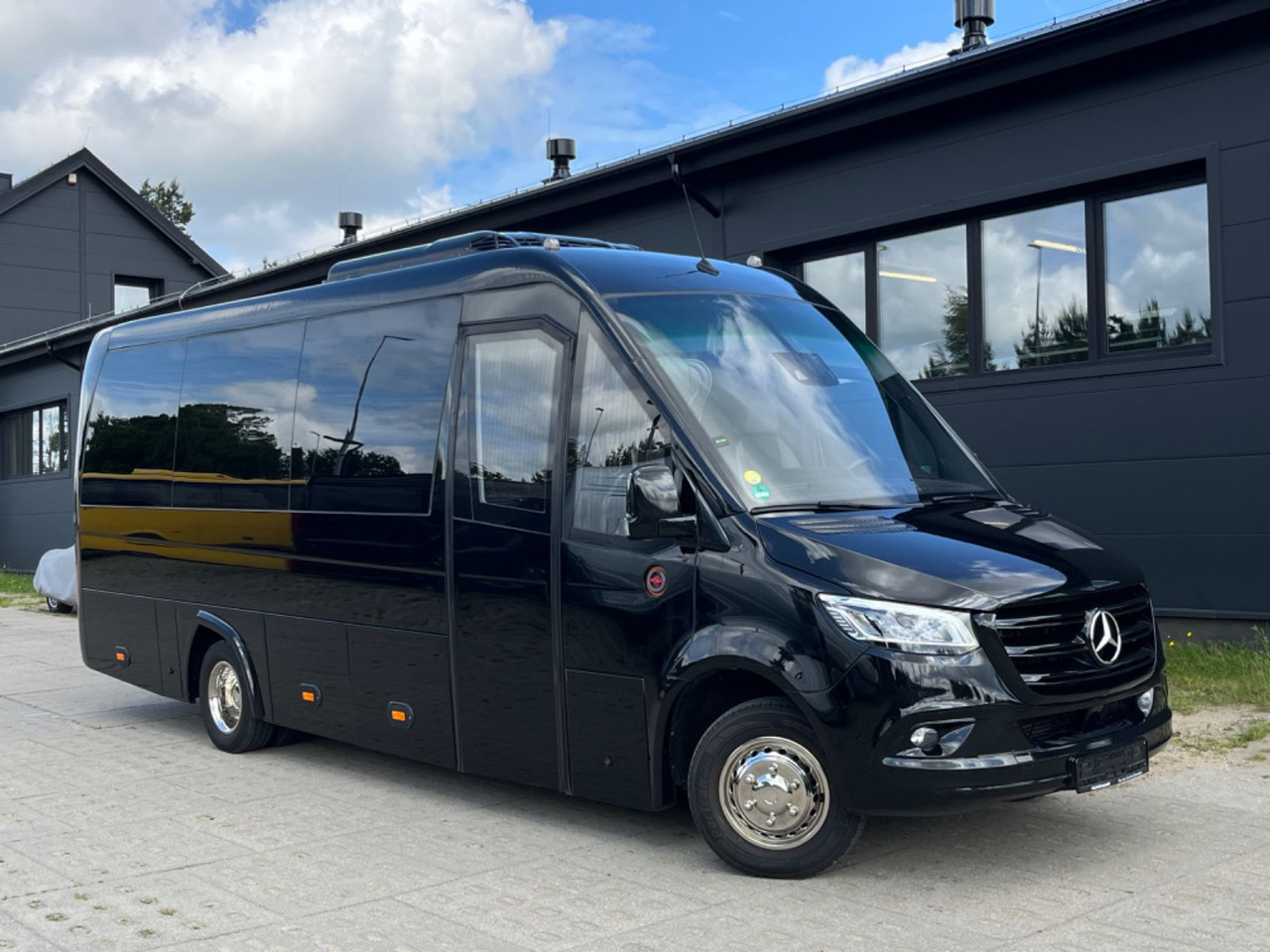 Mercedes-Benz Sprinter 519 HIGH DECK/ 3.0 V6 /LUXURY Bus/ 6.8t - Turistički autobus: slika 2 Mercedes-Benz Sprinter 519 HIGH DECK/ 3.0 V6 /LUXURY Bus/ 6.8t - Turistički autobus: slika 2