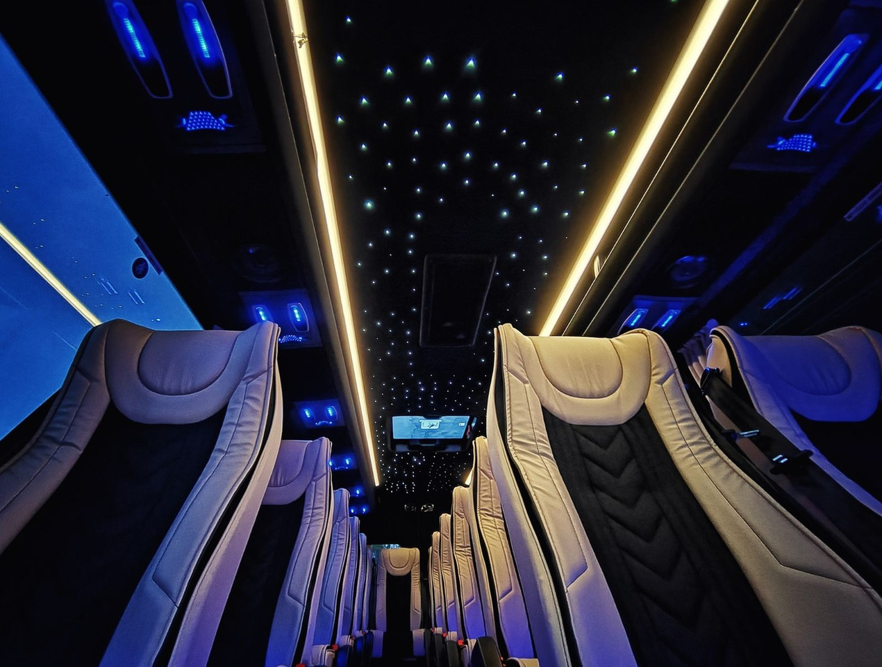 Mercedes-Benz Sprinter 519 XL /19+1+1/Luxury Bus /Coming Soon! Mercedes-Benz Sprinter 519 XL /19+1+1/Luxury /Panorama Windows - Minibus, Putnički kombi: slika 1 Mercedes-Benz Sprinter 519 XL /19+1+1/Luxury Bus /Coming Soon! Mercedes-Benz Sprinter 519 XL /19+1+1/Luxury /Panorama Windows - Minibus, Putnički kombi: slika 1