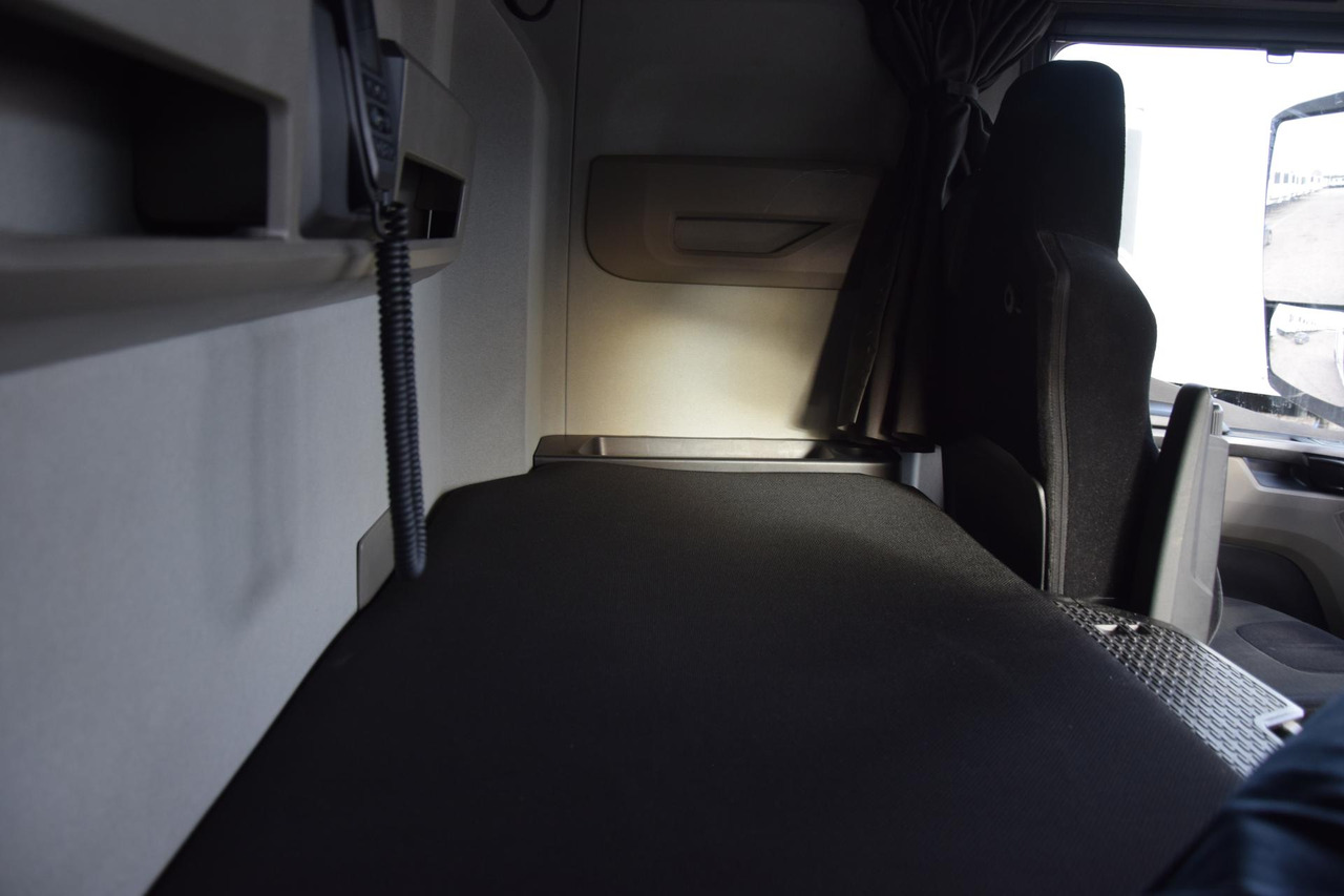 Tegljač MAN TGX 18.470 GX: slika 12 Tegljač MAN TGX 18.470 GX: slika 12