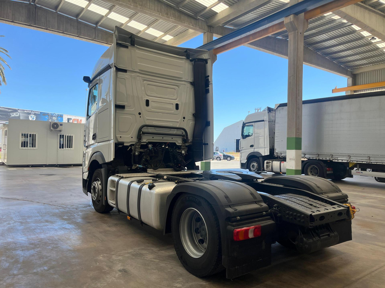 Mercedes-Benz Actros 5 1845 BigSpace - Tegljač: slika 4 Mercedes-Benz Actros 5 1845 BigSpace - Tegljač: slika 4