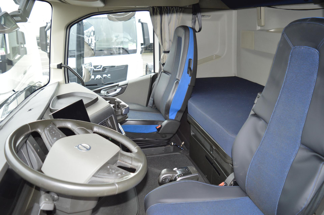 Tegljač Volvo FH 500 Globetrotter XL: slika 9