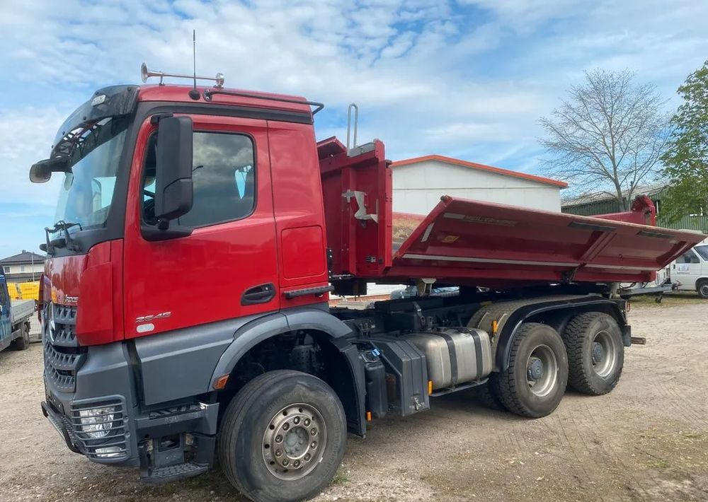 Mercedes-Benz Arocs 2645 K 6x4 | Meiller Bordmatik | Wywrotka trójstronna|449 KM | Euro 6 | - Istovarivač: slika 5 Mercedes-Benz Arocs 2645 K 6x4 | Meiller Bordmatik | Wywrotka trójstronna|449 KM | Euro 6 | - Istovarivač: slika 5