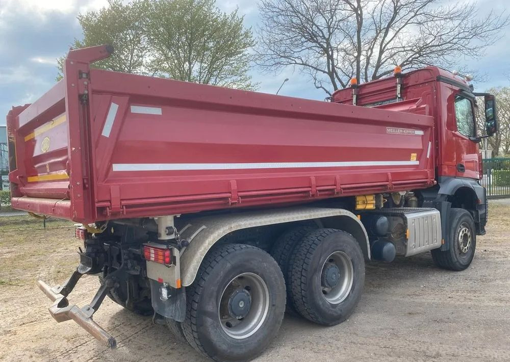 Mercedes-Benz Arocs 2645 K 6x4 | Meiller Bordmatik | Wywrotka trójstronna|449 KM | Euro 6 | - Istovarivač: slika 3 Mercedes-Benz Arocs 2645 K 6x4 | Meiller Bordmatik | Wywrotka trójstronna|449 KM | Euro 6 | - Istovarivač: slika 3