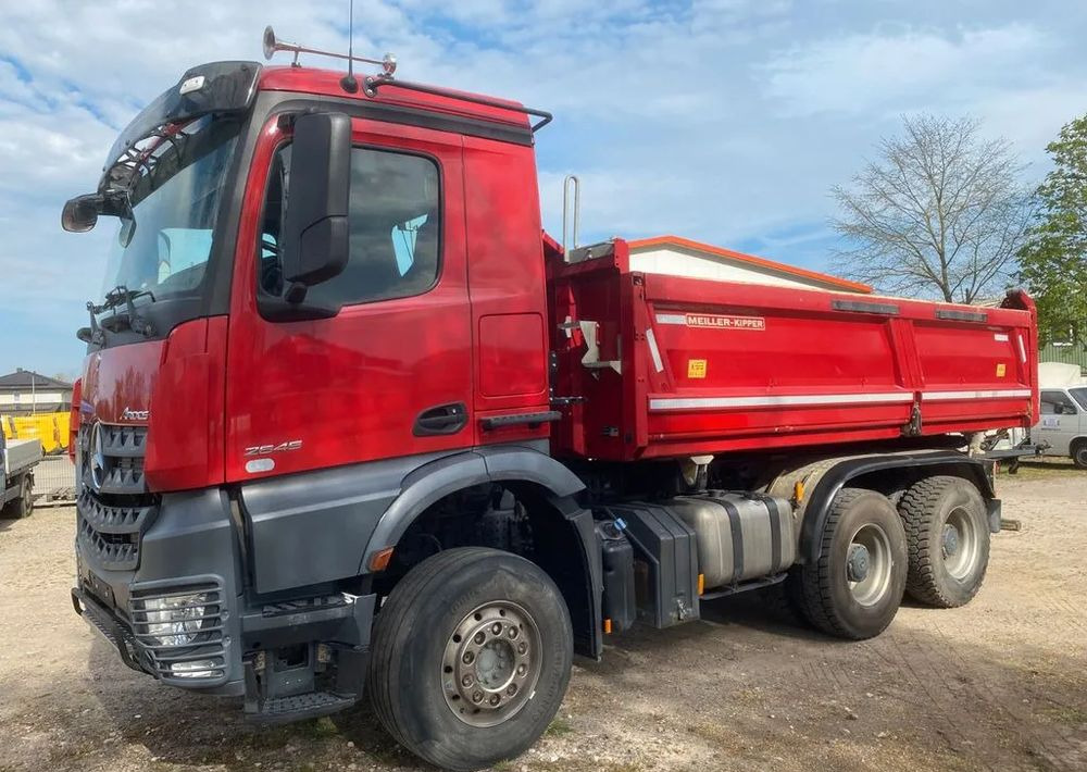 Mercedes-Benz Arocs 2645 K 6x4 | Meiller Bordmatik | Wywrotka trójstronna|449 KM | Euro 6 | - Istovarivač: slika 2 Mercedes-Benz Arocs 2645 K 6x4 | Meiller Bordmatik | Wywrotka trójstronna|449 KM | Euro 6 | - Istovarivač: slika 2