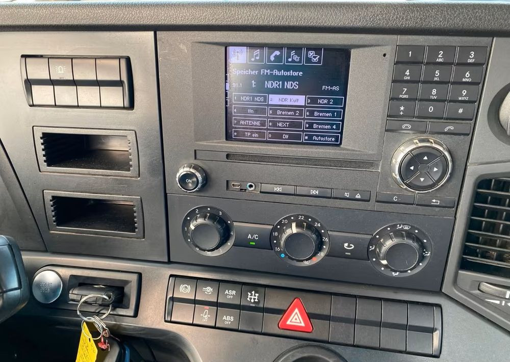 Istovarivač Mercedes-Benz Arocs 3345 | 6x6 Allrad | Wywrotka MEILLER Bordmatik | Euro 6 |: slika 13 Istovarivač Mercedes-Benz Arocs 3345 | 6x6 Allrad | Wywrotka MEILLER Bordmatik | Euro 6 |: slika 13