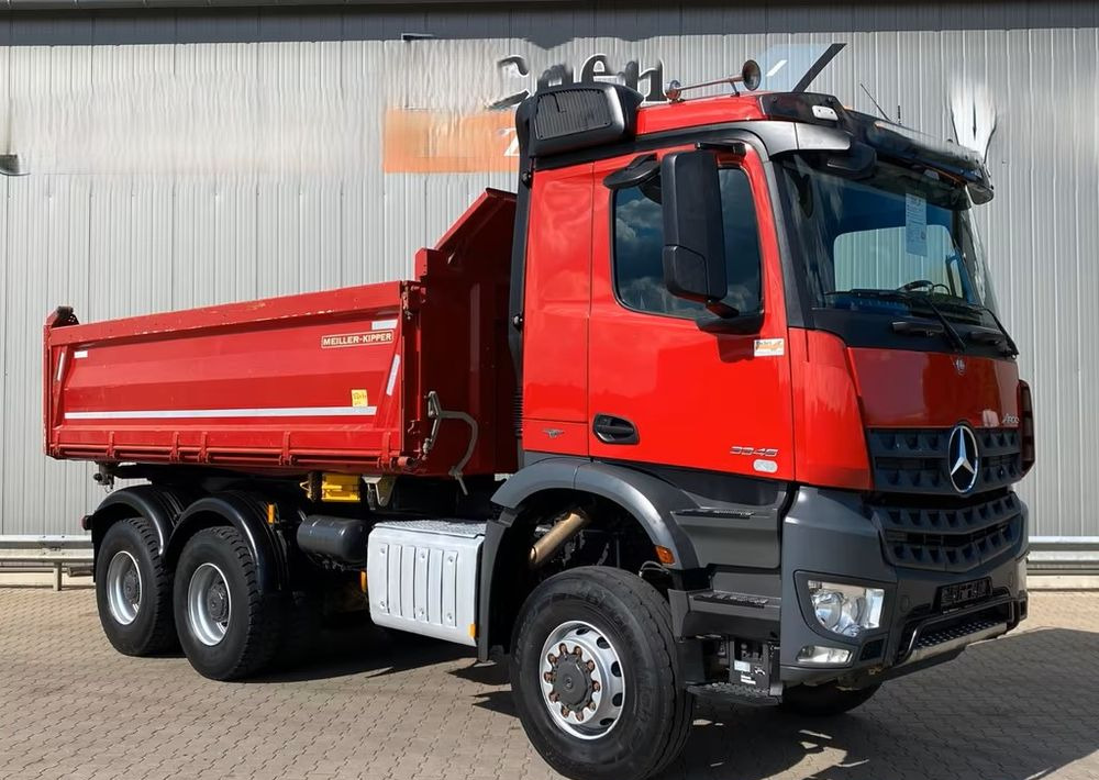 Mercedes-Benz Arocs 3345 | 6x6 Allrad | Wywrotka MEILLER Bordmatik | Euro 6 | - Istovarivač: slika 5 Mercedes-Benz Arocs 3345 | 6x6 Allrad | Wywrotka MEILLER Bordmatik | Euro 6 | - Istovarivač: slika 5