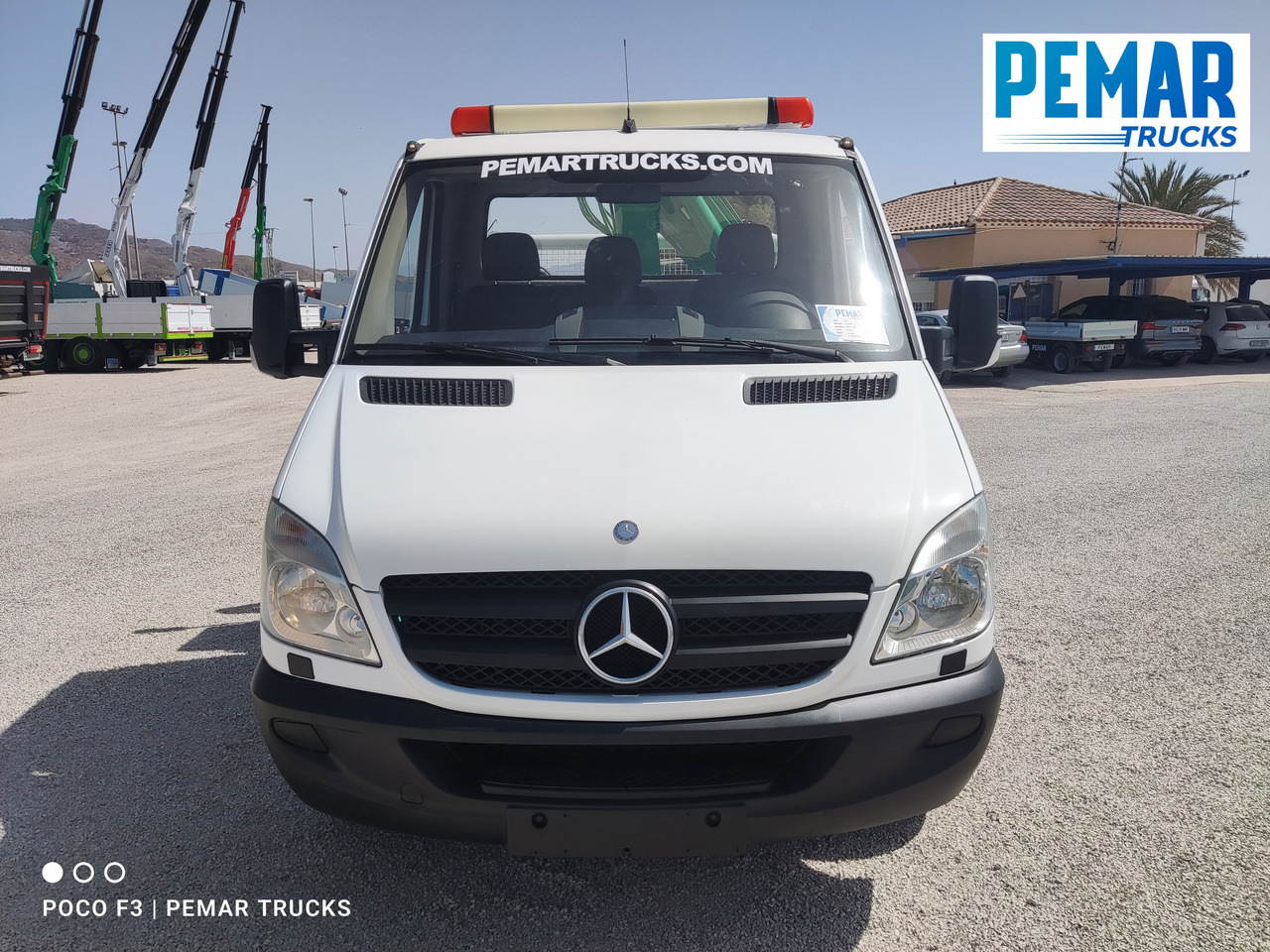 MERCEDES-BENZ SPRINTER 515 CDI GRUA CAJA FIJA 150 CV - Kamion sa tovarnim sandukom, Kamion sa dizalicom: slika 2 MERCEDES-BENZ SPRINTER 515 CDI GRUA CAJA FIJA 150 CV - Kamion sa tovarnim sandukom, Kamion sa dizalicom: slika 2