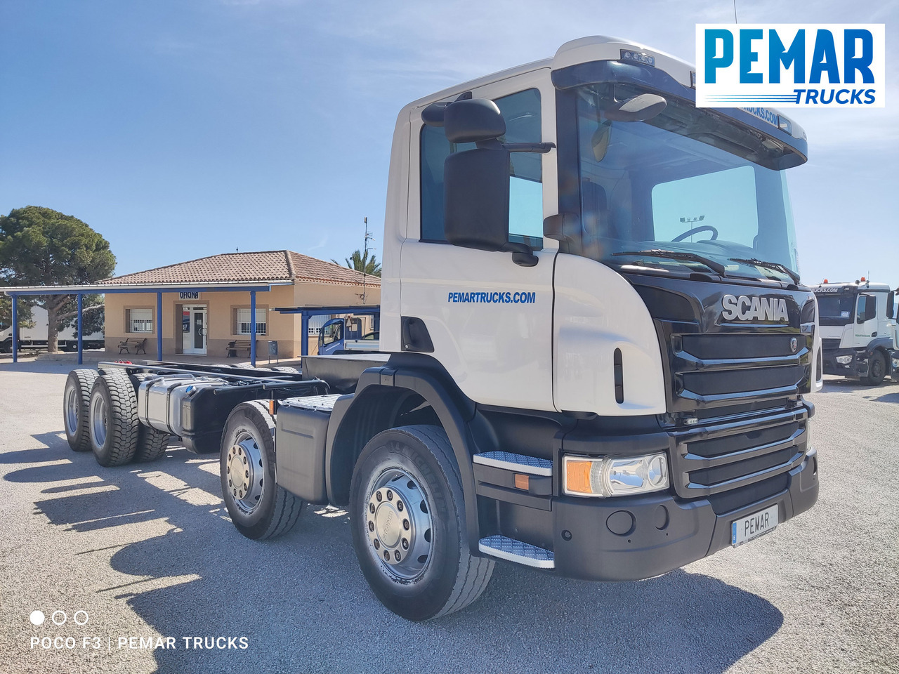 SCANIA P 410 8X4 CHASIS EURO 6 - Kamion sa golom šasijom i zatvorenom kabinom: slika 3 SCANIA P 410 8X4 CHASIS EURO 6 - Kamion sa golom šasijom i zatvorenom kabinom: slika 3